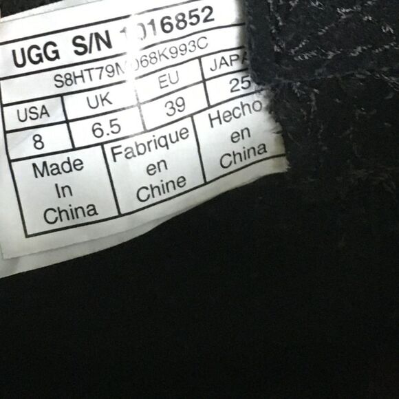 Ugg Women’s Classic Mini Perf Black Suede Ankle Boots 8 - Picture 11 of 14